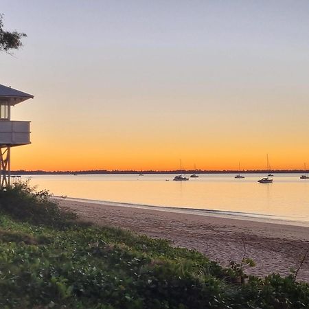 Aparthotel Charlton On The Esplanade Hervey Bay Exterior foto