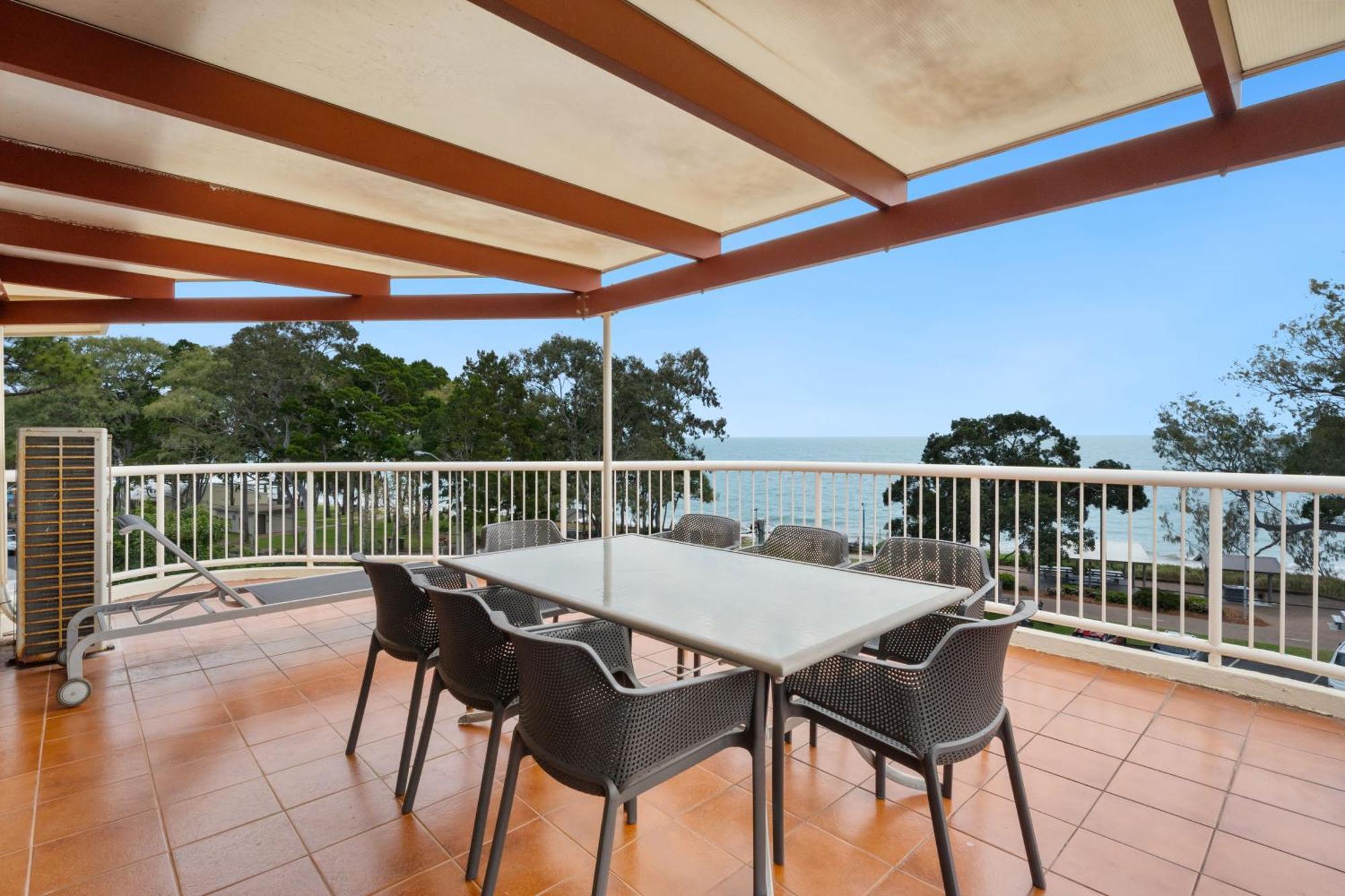 Aparthotel Charlton On The Esplanade Hervey Bay Exterior foto