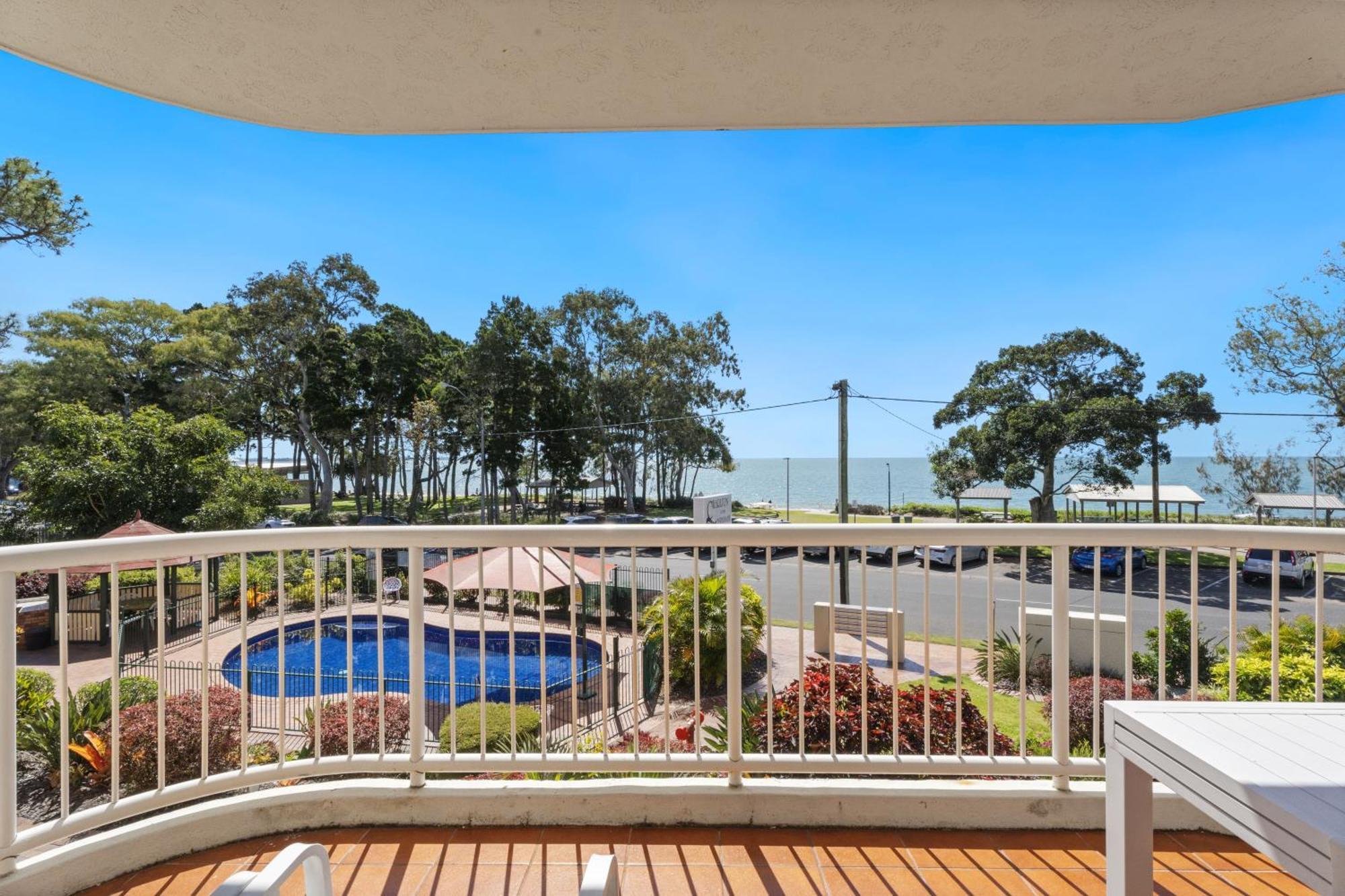 Aparthotel Charlton On The Esplanade Hervey Bay Exterior foto